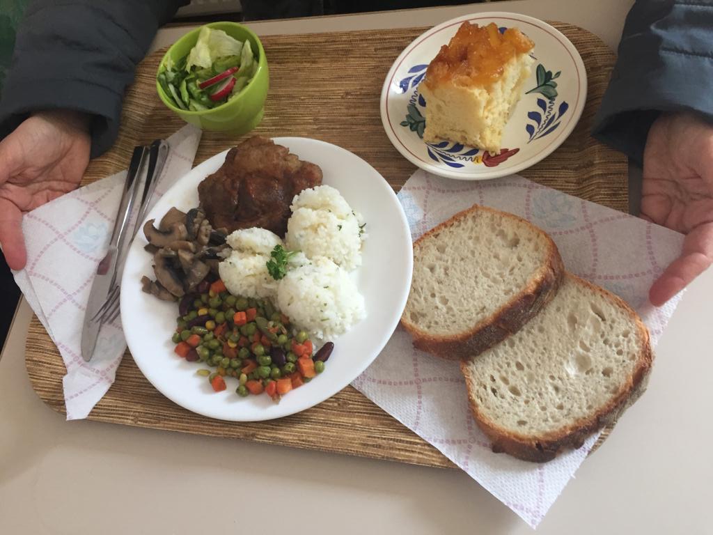 Canteen meal preparation